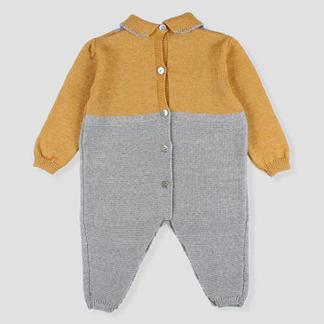 Pelele bicolor con efecto peto bebe