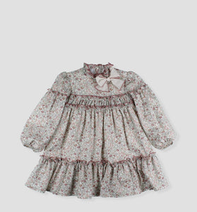 Vestido de flores con volantes niña