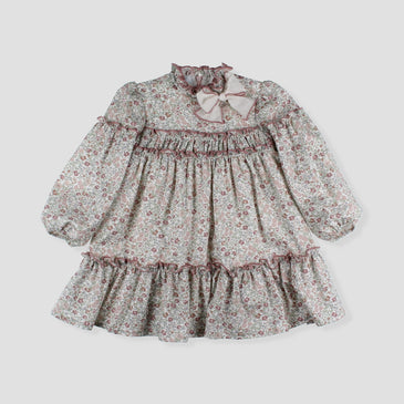 Vestido de flores con volantes niña