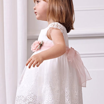 Vestido tul bordado guipur